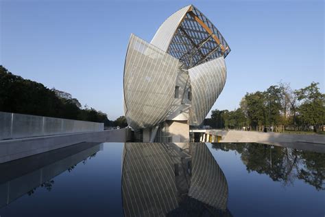 louis vuitton paris facade|fondation louis vuitton bois.